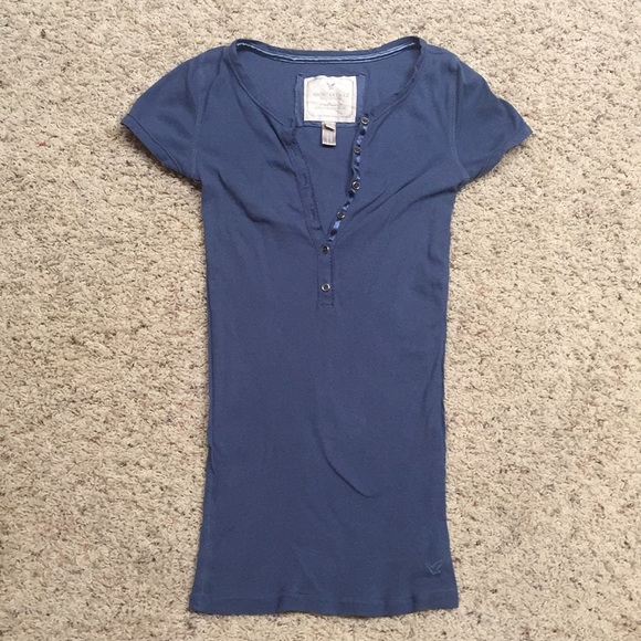 American Eagle Outfitters Tops - 🧔🏻3for$15🧔🏻women AE small button tee shirt.